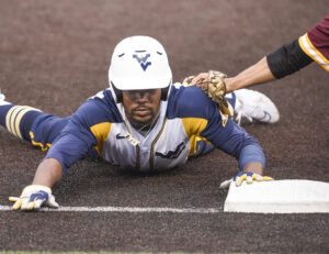 West Virginia avoids upset bid with walk-off victory against Charleston